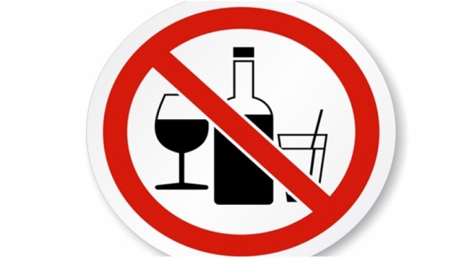 Kısıtlamada alkol sattı, cezayı yedi