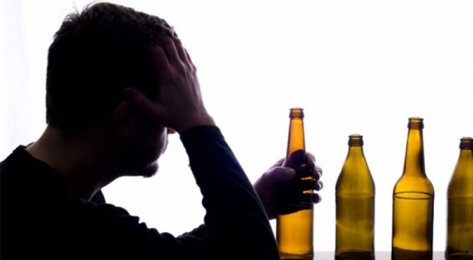 İş yerinde alkol aldı, işten de tazminattan da oldu