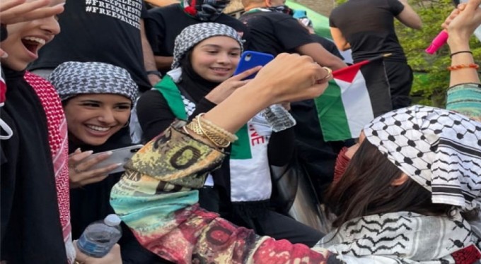 Bella Hadid, ABD'deki Filistin'e destek protestosuna katıldı