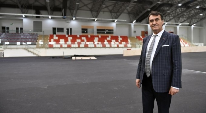 Osmangazi Atletizm Salonu, açılış için gün sayıyor