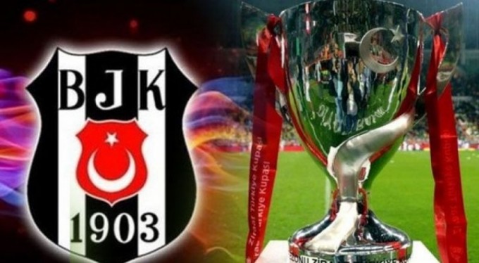 Beşiktaş 12 yıl sonra çifte kupayı müzesine götürdü