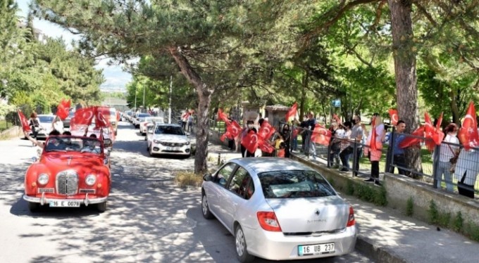 Yıldırım'da 19 Mayıs coşkusu sokaklara taştı
