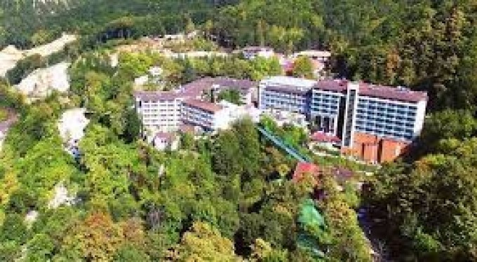 Oylat'ta oteller yeniden hizmete giriyor