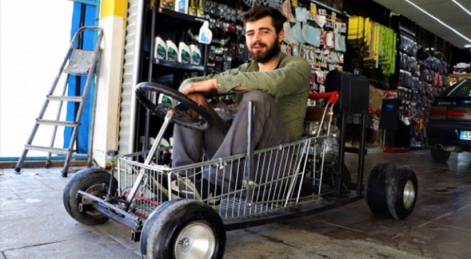 Alışveriş sepetinden araba yaptı: 120 km hız yapabiliyor