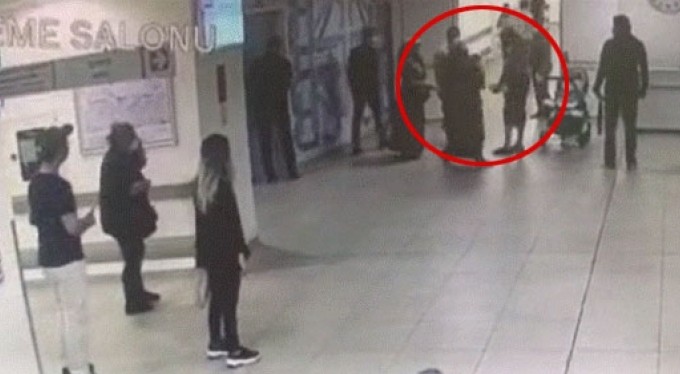 Hastanede pes dedirten olay!