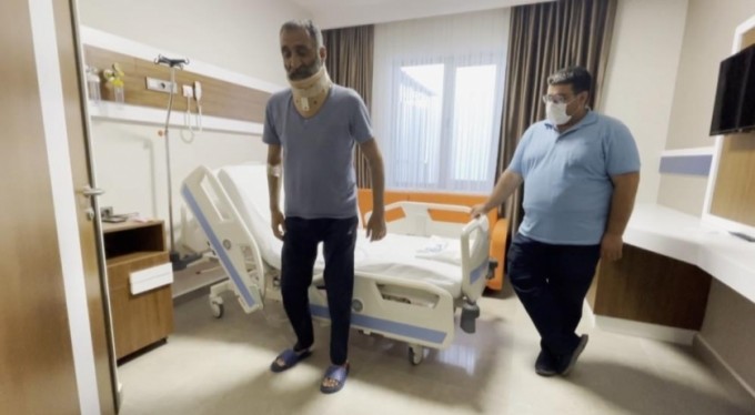 Felçli geldiği hastaneden yürüyerek ayrıldı