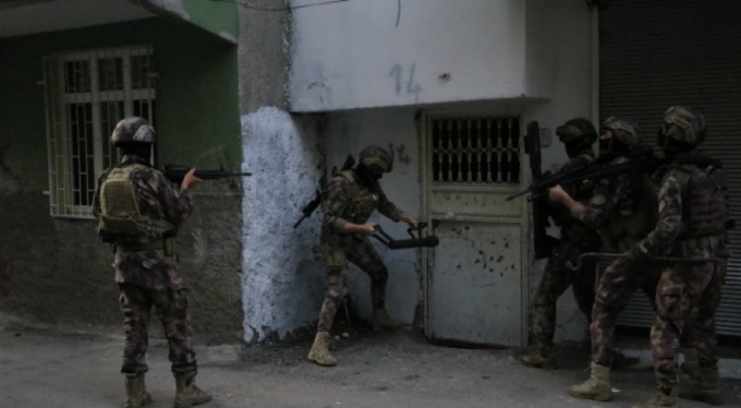 3 ilde PKK/KCK'nın siyasi alan yapılanmasına operasyon