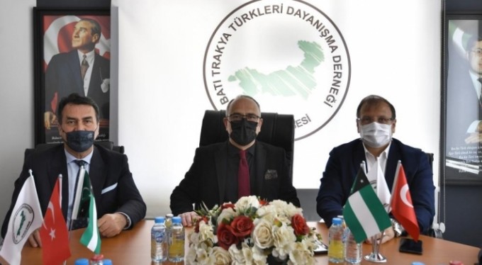 Dündar'dan Batı Trakya Türklerine destek