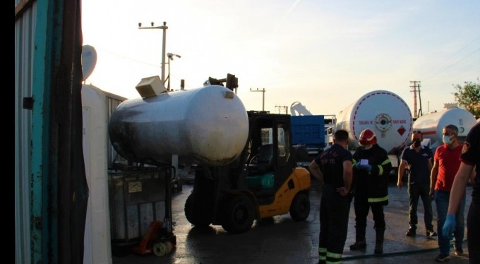 Amonyak dolu tank patladı: 5 yaralı