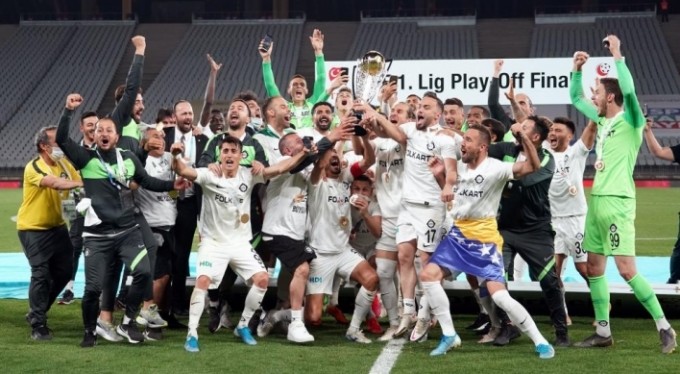 Altay, 18 sene sonra Süper Lig'de