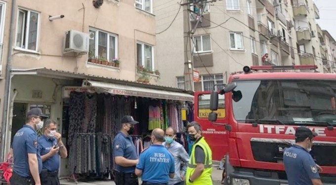 Bursa'da itfaiyecilere bıçaklı tehdit