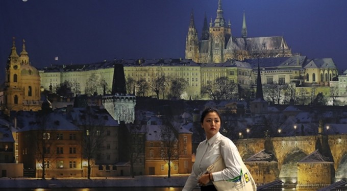 Çekya'da kafe ve restoranlar pazartesi yeniden açılacak