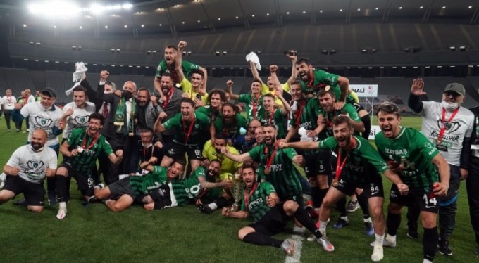 Kocaelispor 1. Lig'e yükseldi