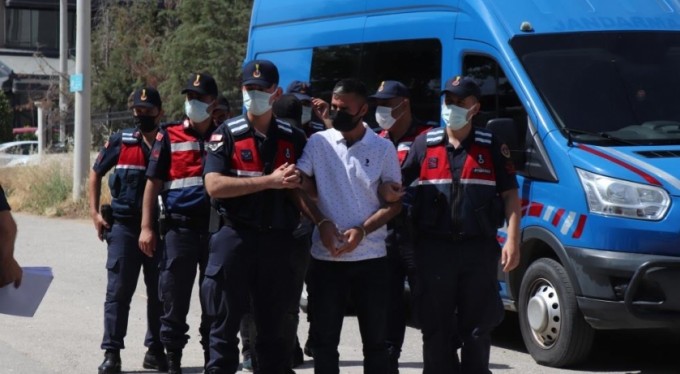 'Suçum yok, zaten birazdan çıkacağım' dedi, ilk o tutuklandı