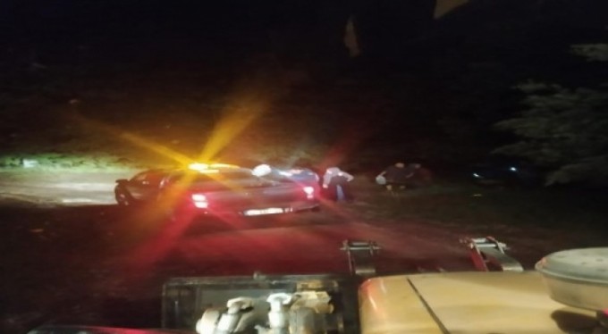 Bursa'da selde mahsur kalan 15 kişi kurtarıldı