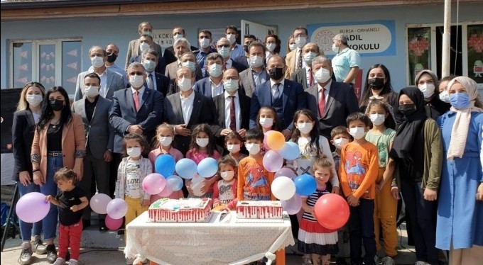 Bursalı öğrencilerin kütüphane mutluluğu