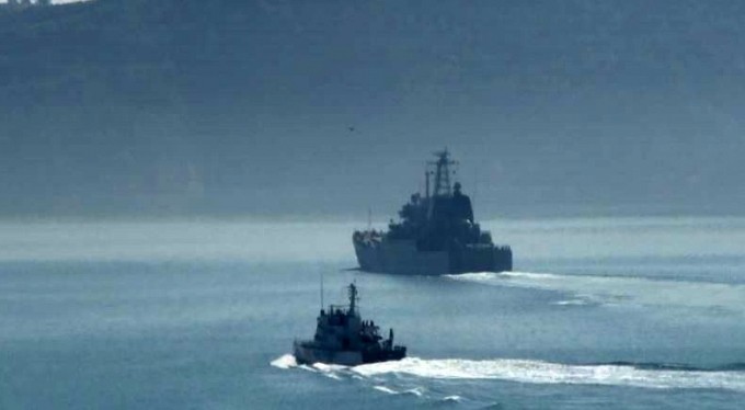 &nbsp;Rus savaş gemisi İstanbul Boğazı'ndan geçti