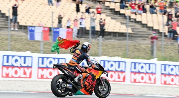 Katalonya'da zafer Miguel Oliveira'nın