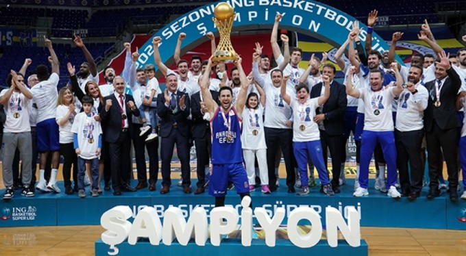 2020-2021 Basketbol Süper Ligi şampiyonu Anadolu Efes
