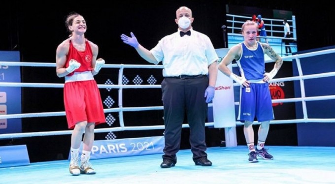 Buse Naz Çakıroğlu ve Busenaz Sürmeneli'den altın madalya