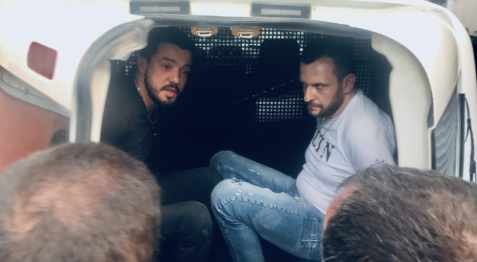 Dur ihtarına uymayan sürücü, ablukaya alınarak yakalandı