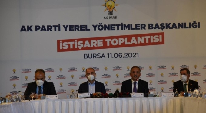 Özhaseki: "İstanbul ve Ankara belediyeleri algı ile yönetiliyor"