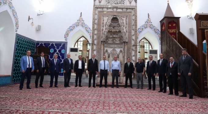 Büyükşehir belediye başkanları Muradiye Külliyesi'ne hayran kaldı