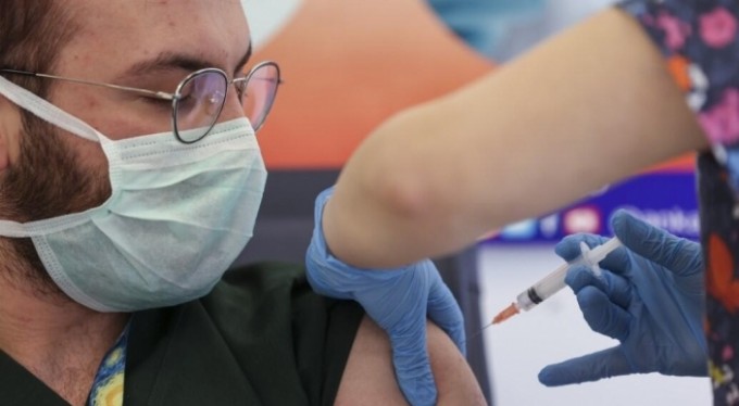 Türkiye'ye 3. doz koronavirüs aşısı geliyor!