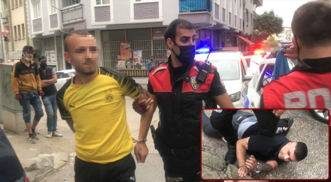 Bursa'da 'DUR' ihtarına uymayan sürcü polise çarptı!