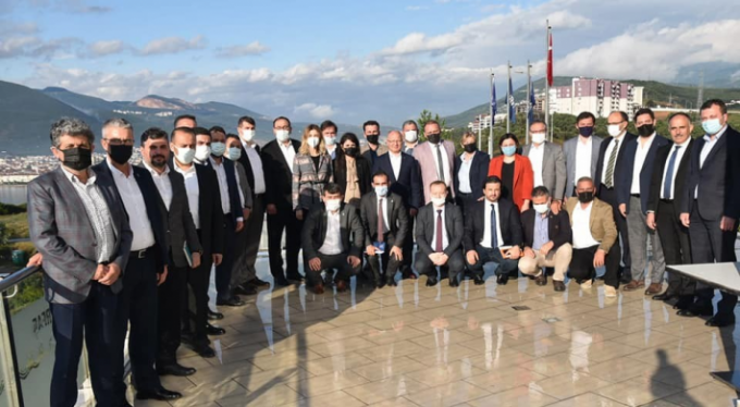 17 ilçe başkanı ile Bursa'nın bugünü ve geleceği konuşuldu
