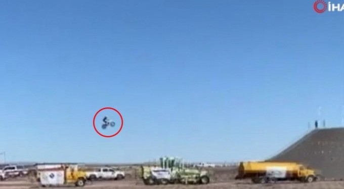 ABD'li motosikletçi dünya rekoru kırmak isterken hayatını kaybetti