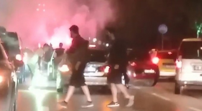 Bu asker uğurlamada yok yok