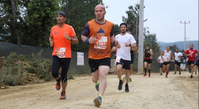 Dağyenice Ultra Maratonu'na bin sporcu katıldı