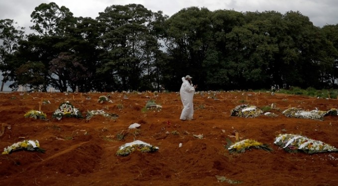Brezilya'da Covid-19 ölümleri 500 bine yaklaştı
