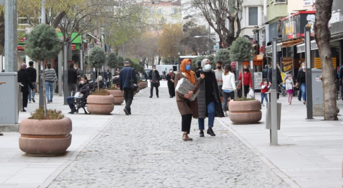 "Tüm insanların aşılarını yaptırmasında fayda var"
