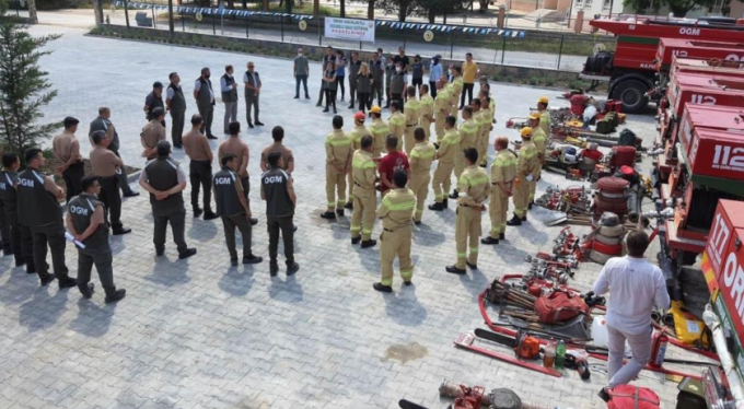 Ekipler yangın riskine hazır