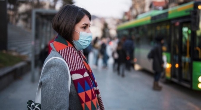 Maskeler ne zaman çıkacak? Bakan Koca merak edilen soruyu yanıtladı
