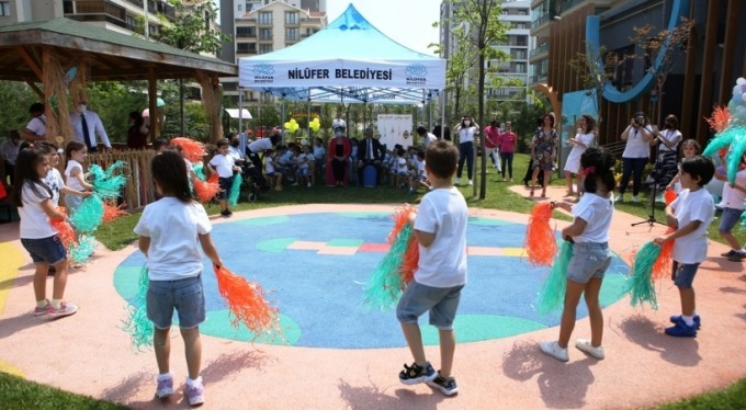 Burak Berk Kreşi ilk mezunlarını verdi