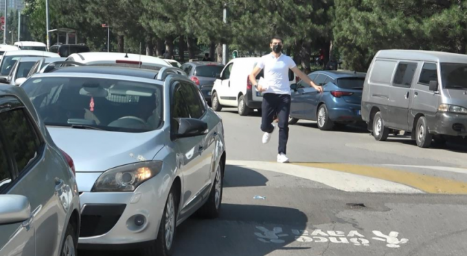 Bursalı öğrenci atletlere taş çıkarttı ama sınava yetişemedi