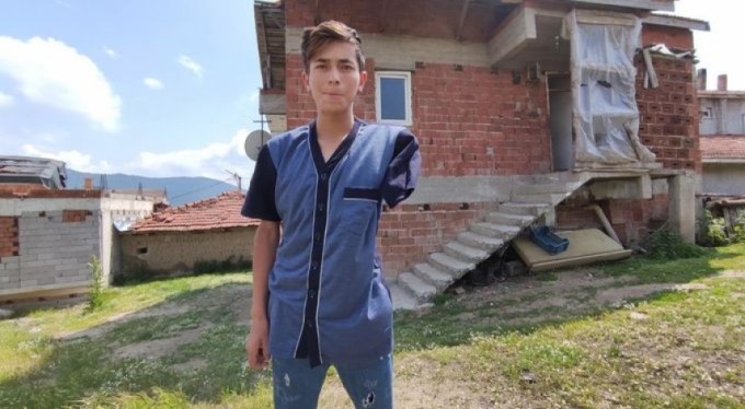 Genç yaşında kaybettiği kolu için adalet istiyor