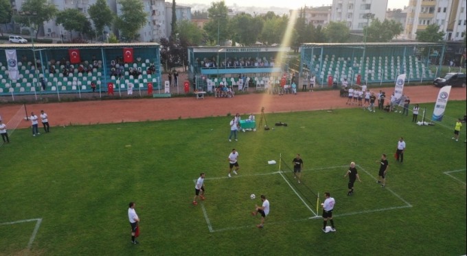 Bursa'nın ilk ayak tenisi turnuvası Kestel'de gerçekleşti