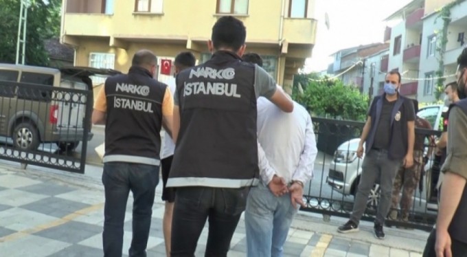 Zehir tacirlerine şafak operasyonu! Çok sayıda gözaltı