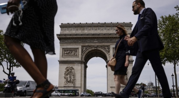 Fransa'da son 24 saatte 2 bin 314 yeni vaka