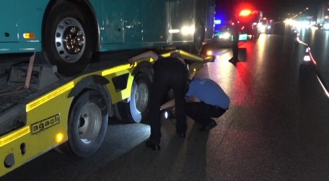 Bursa'da otobanda Tır yayaya çarptı: 1 ölü!