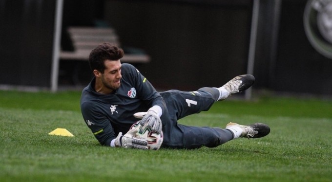 Bursaspor'da Ataberk Dadakdeniz belirsizliği sürüyor