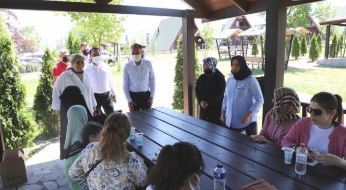 Görme engelli öğrenciler Dostum'a misafir oldu