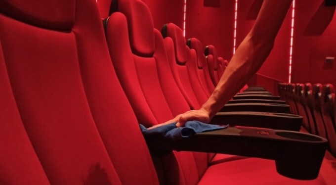 Sinema salonlarında hummalı hazırlıklar devam ediyor