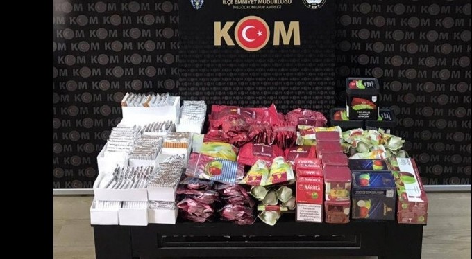 Bursa'da gümrük kaçağı cep telefonları ele geçirildi