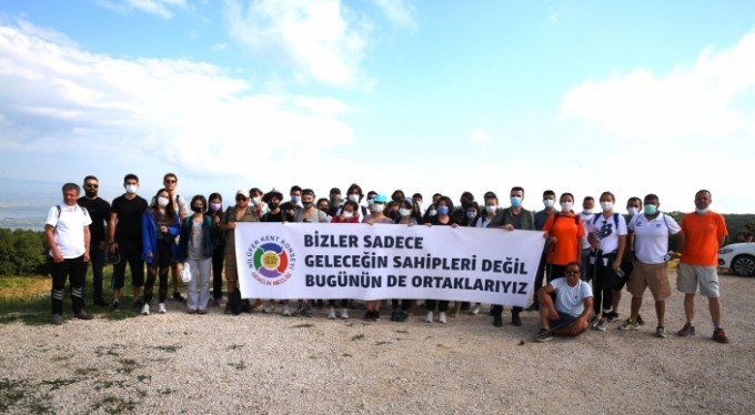 Mysia Yolları'nda gençlerin keyifli yürüyüşü