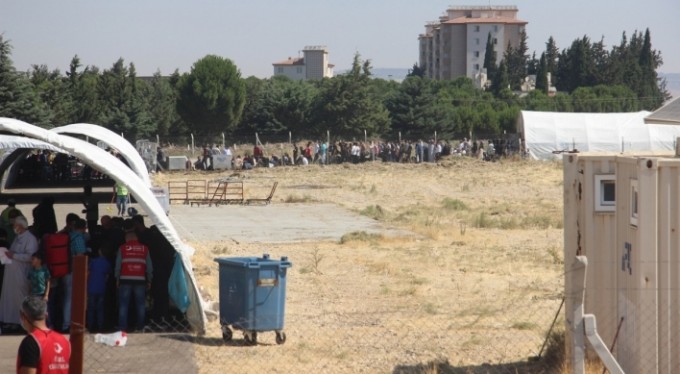 Suriyeliler bayram için akın akın ülkelerine gidiyor